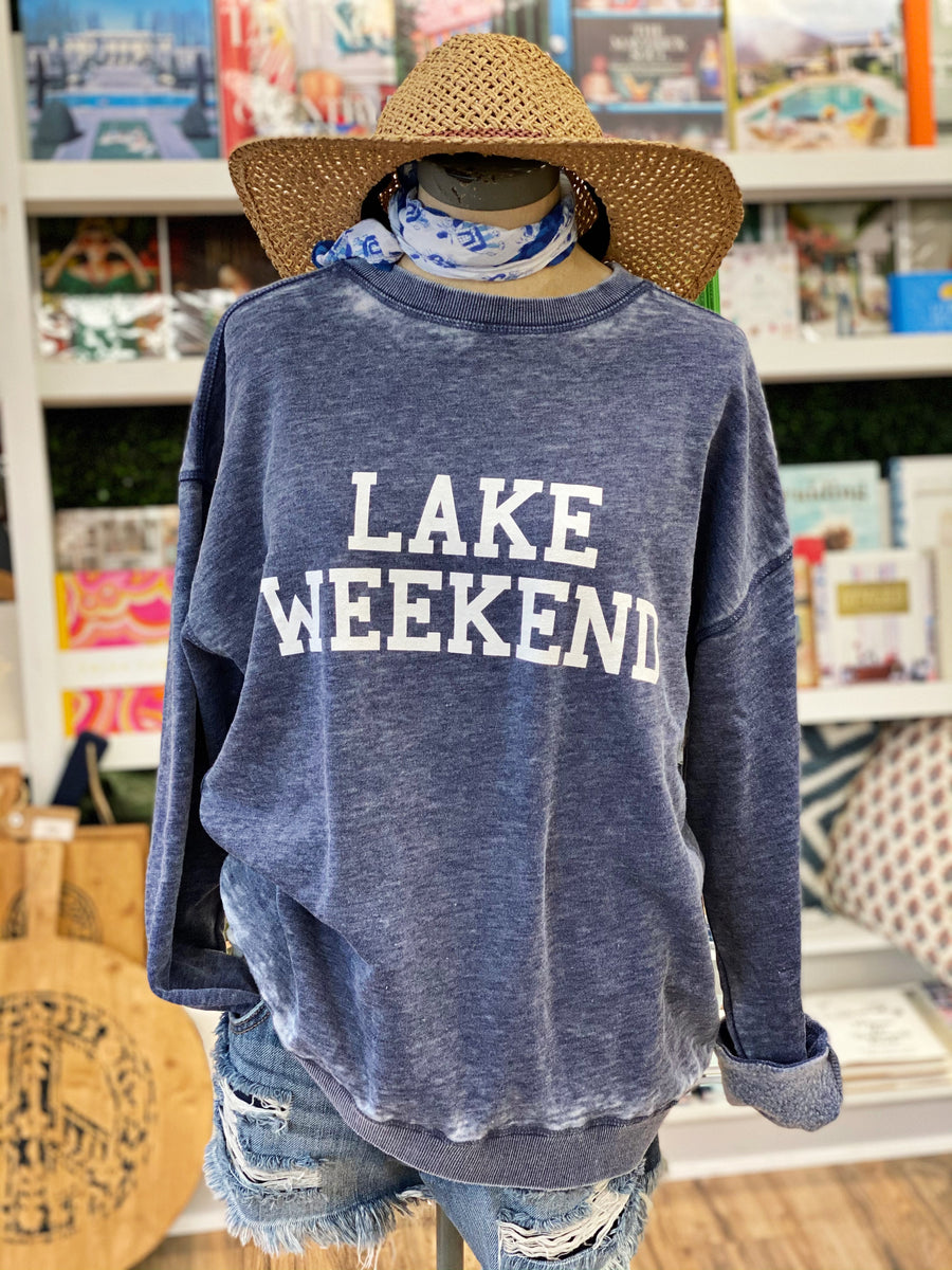 Lake Weekend Sweatshirt – Bungalow 123